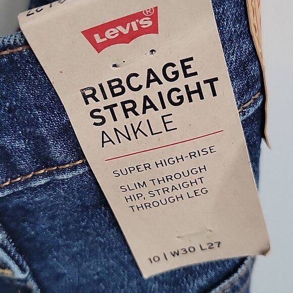 NEW 30 LEVI'S RIBCAGE STRAIGHT LEG ANKLE RIB CAGE SHORT JEANS 27 NWT - Picture 11 of 11